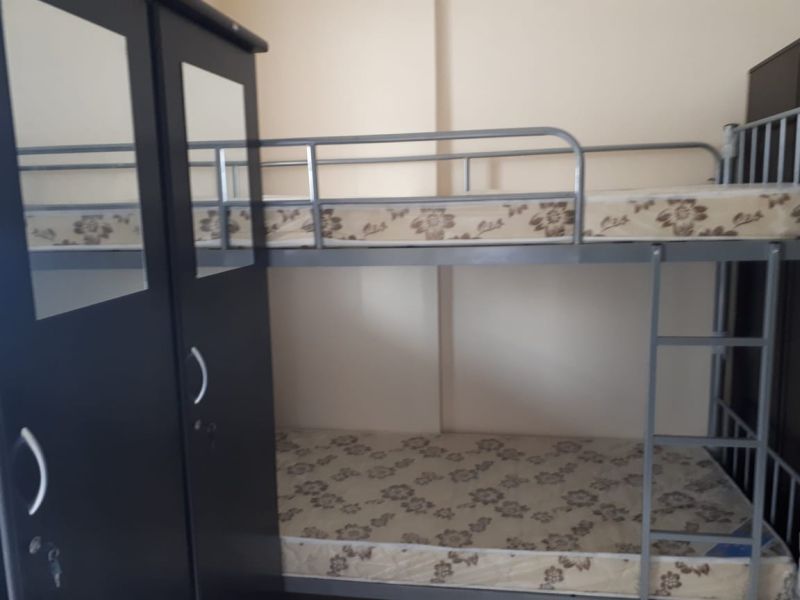 Bed Spaces Available For Males In Sheikh Zayed Road AED 750 Per Month